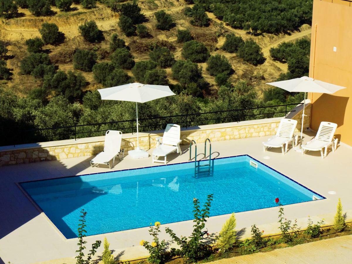 Olive Tree Hillside Apartment Stalos Exterior foto
