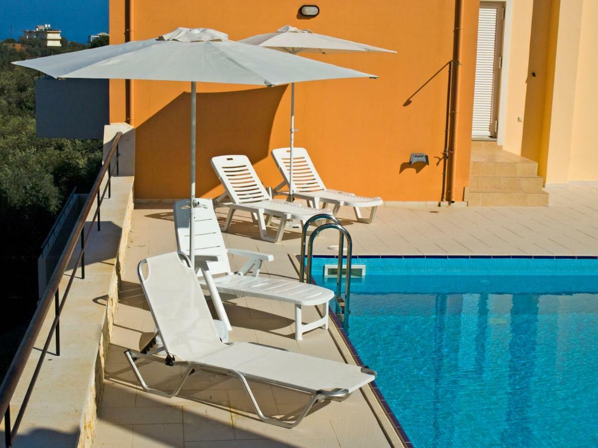 Olive Tree Hillside Apartment Stalos Exterior foto